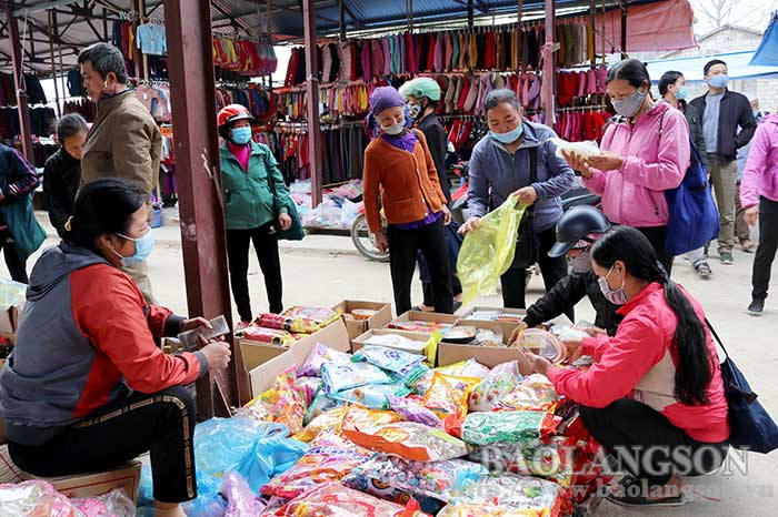 Niềm vui chợ mới Niềm vui chợ mới