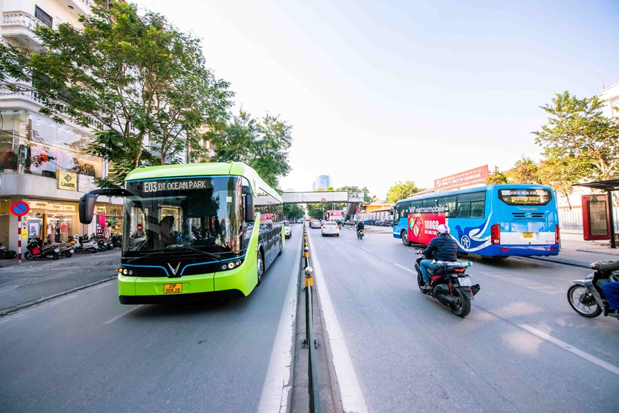 Thêm con đường buýt năng lượng điện e mỹ Đình Thêm tuyến đường buýt điện e mỹ Đình