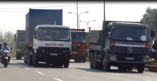 Xe ben làm việc Đà nẵng quảng bình khinh thường lệnh lãnh đạo Xe ben nghỉ ngơi Đà nẵng quảng bình khinh thường lệnh lãnh đạo