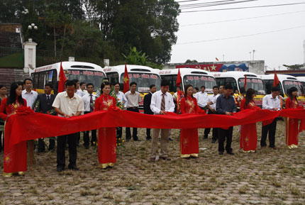 Khai trương con đường xe buýt số trại cau Khai trương tuyến xe buýt số trại cau