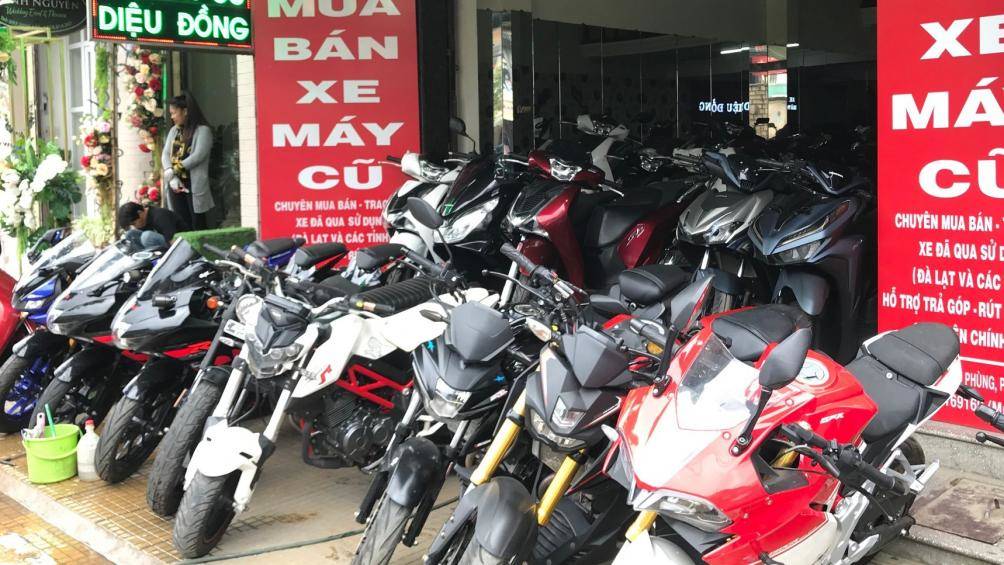 Thủ tục giao thương xe cũ năm dành cho người mua và người bán Thủ tục giao thương xe cũ năm dành cho tất cả những người mua và bạn bán