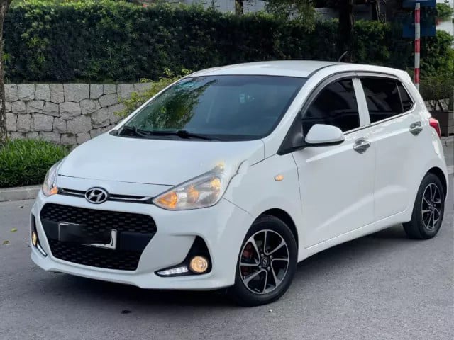 Chọn mua ô tô cũ chỉ triệu vnd khi xe bắt đầu xuống giá không phanh Chọn mua ô tô cũ chỉ triệu đồng khi xe bắt đầu xuống giá bán không phanh