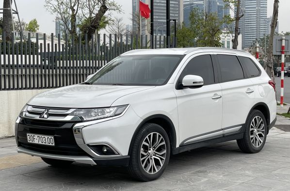 Mitsubishi outlander Mitsubishi outlander