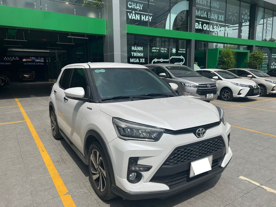Toyota raize thường xuyên lên sàn xe cũ với giá rẻ ở việt nam Toyota raize thường xuyên lên sàn xe cũ với giá thấp ở việt nam