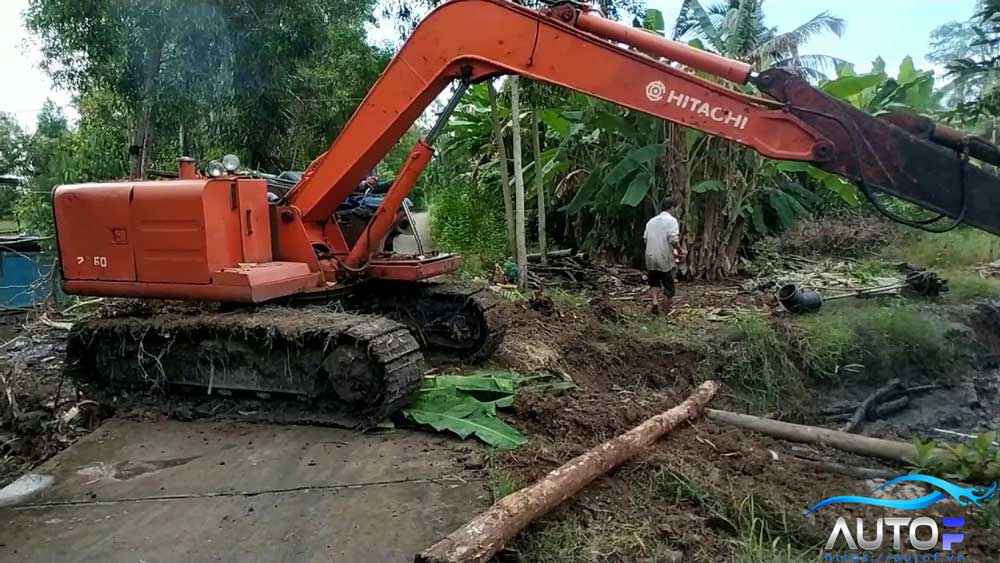 Giá bán các loại xe cuốc hitachi tại autof Giá bán các loại xe cuốc hitachi tại autof